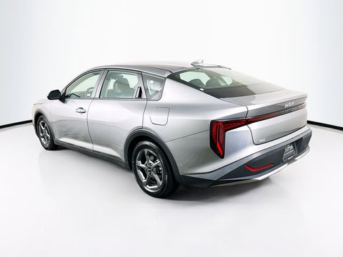 Used 2025 Kia K4 LXS image 5