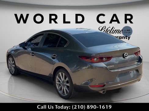 Used 2023 MAZDA MAZDA3 s FWD image 5