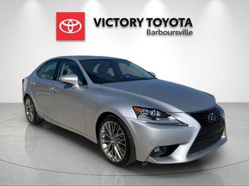 Used 2016 Lexus IS 300 AWD image 5