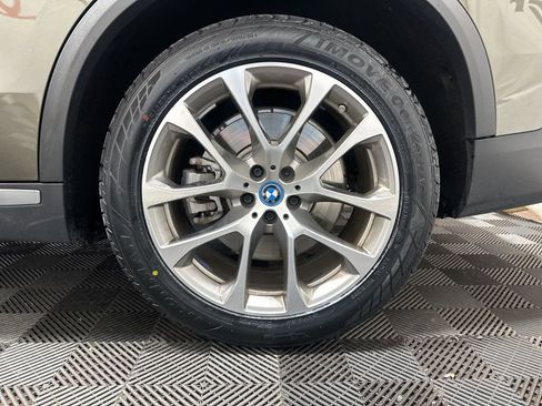 Used 2024 BMW X5 xDrive50e w/ Premium Package image 29