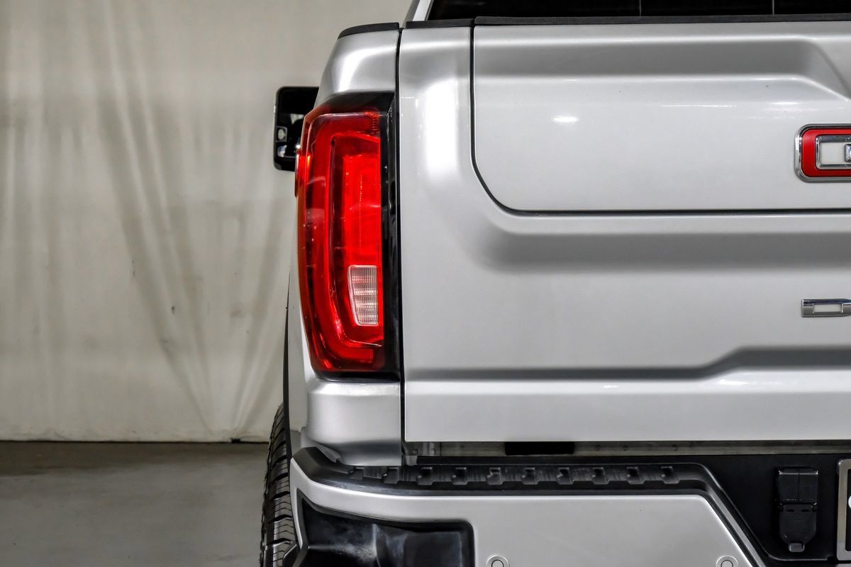 Used 2021 GMC Sierra 2500 Denali w/ Denali Ultimate Package AWD/4WD image 41