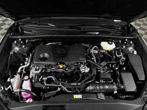 Certified 2025 Toyota Camry XLE AWD/4WD image 9