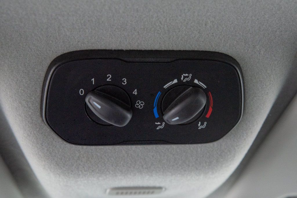 Used 2018 Ford Transit 350 XL RWD image 23