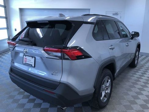 Certified 2025 Toyota RAV4 LE AWD/4WD image 34