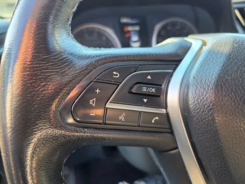 Used 2018 INFINITI Q50 Luxe w/ Essential Package (3.0T Luxe) AWD/4WD image 21