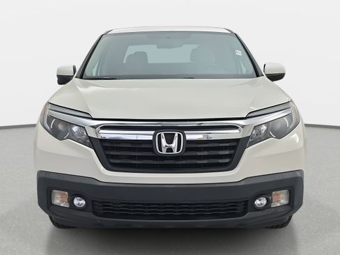 Used 2018 Honda Ridgeline RTL-T image 2
