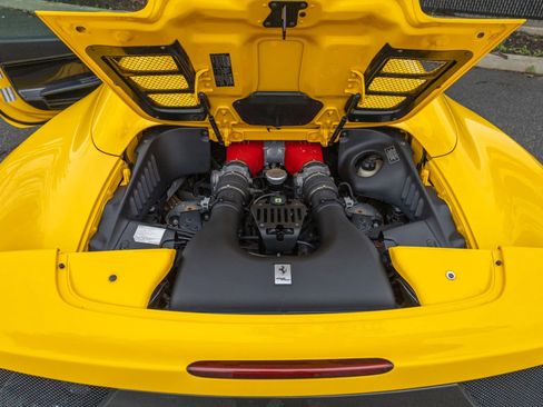 Used 2013 Ferrari 458 Spider RWD image 61