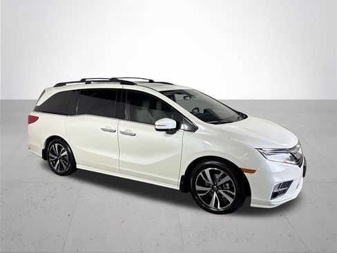 Used 2019 Honda Odyssey Elite image 4