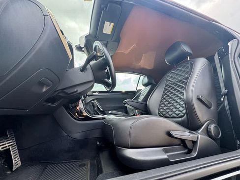 Used 2019 Volkswagen Beetle 2.0T Final Edition SEL FWD image 14