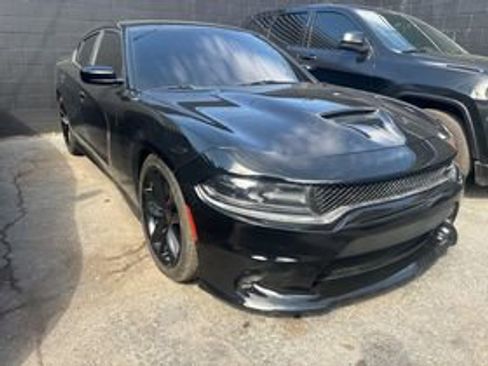 Used 2018 Dodge Charger R/T Scat Pack image 4