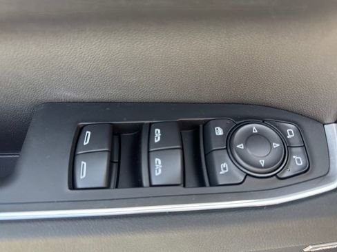 New 2026 GMC Sierra 1500 SLT AWD/4WD image 19
