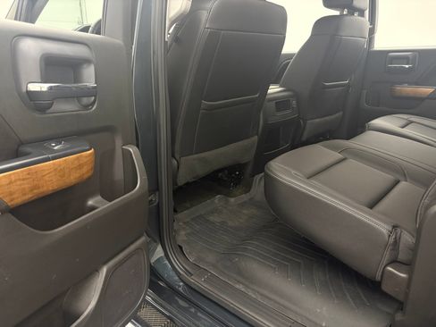 Used 2017 Chevrolet Silverado 1500 LTZ w/ Sport Package AWD/4WD image 34