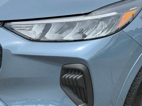 Certified 2023 Ford Escape ST-Line w/ Tech Pack #1 AWD/4WD image 26