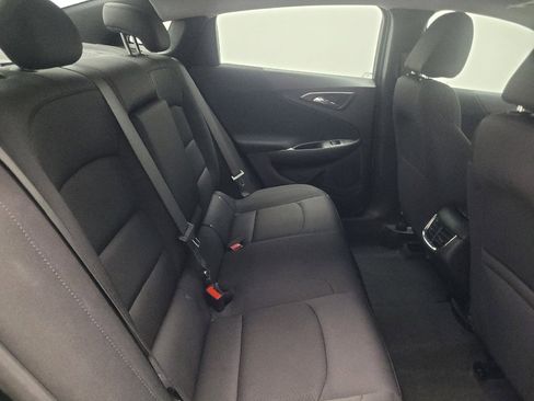 Used 2025 Chevrolet Malibu LT FWD image 19