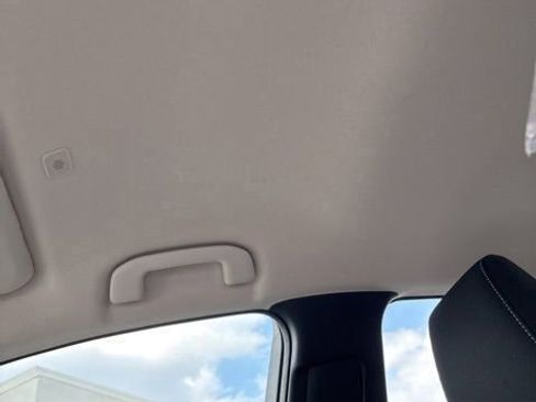 Used 2023 Toyota Corolla LE image 9