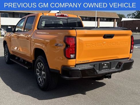 Used 2025 Chevrolet Colorado Z71 w/ Technology Package AWD/4WD image 38