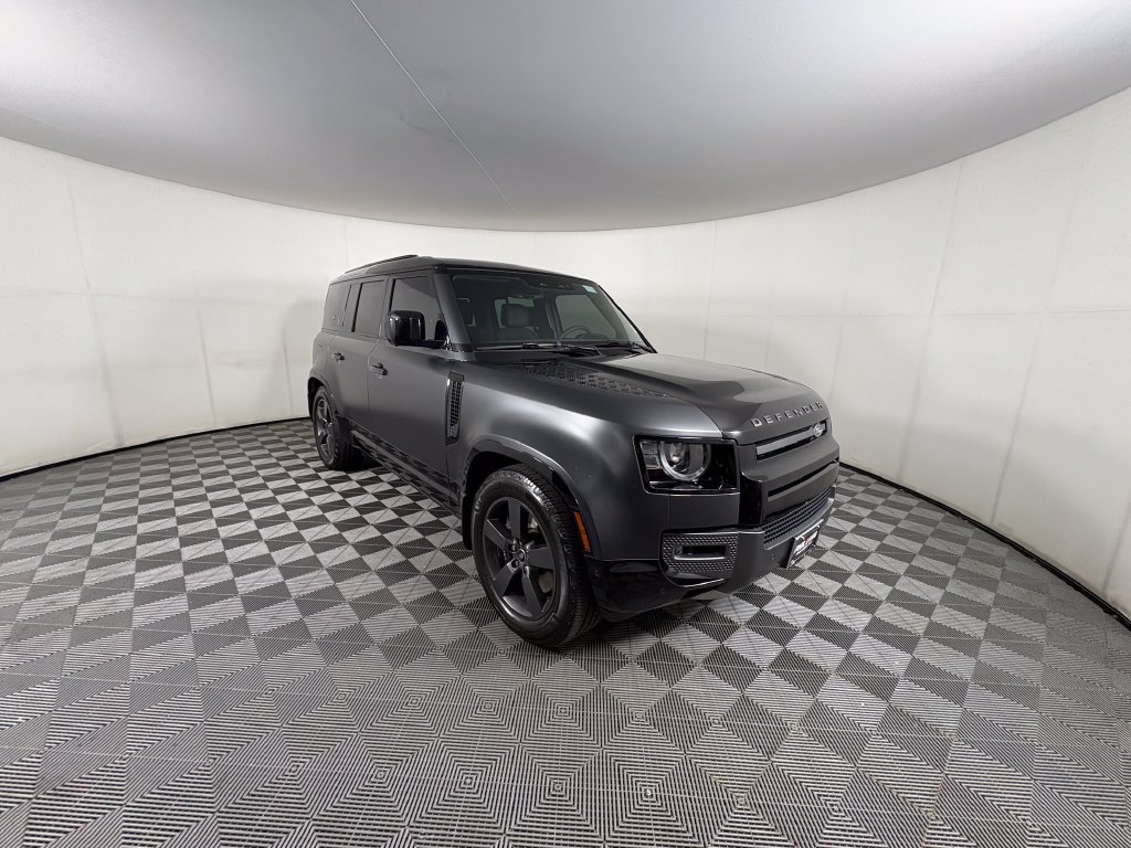 Used 2023 Land Rover Defender 110 AWD/4WD image 7