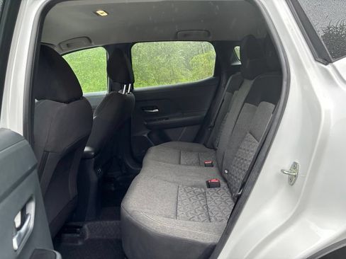 Certified 2025 Nissan Kicks SV w/ Charging Package FWD image 11