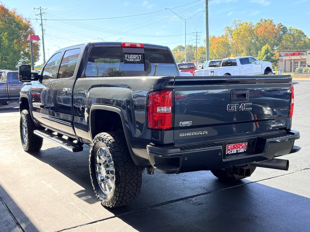 Used 2018 GMC Sierra 2500 Denali w/ Duramax Plus Package AWD/4WD image 5