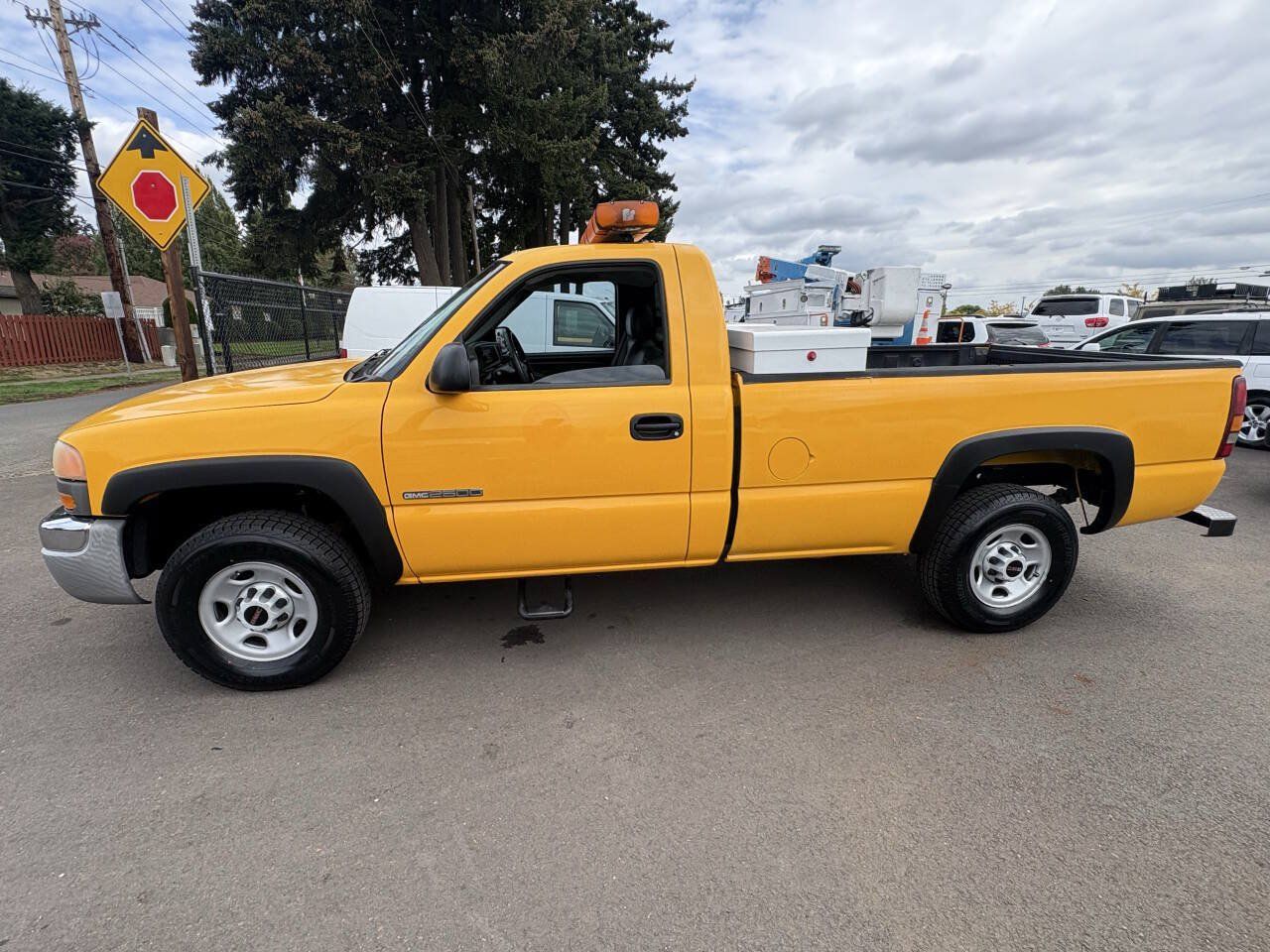Used 2003 GMC Sierra 2500 W/T RWD image 6