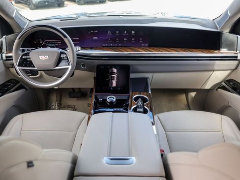 Used 2025 Cadillac Escalade Sport Platinum image 27