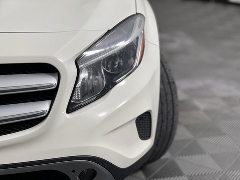 Certified 2017 Mercedes-Benz GLA 250 4MATIC image 7