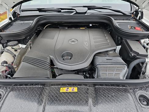 Certified 2026 Mercedes-Benz GLE 450 4MATIC image 33