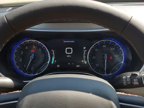 New 2026 Chrysler Pacifica Pinnacle image 26