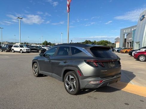 Used 2023 Hyundai Tucson SEL w/ Convenience Package FWD image 3