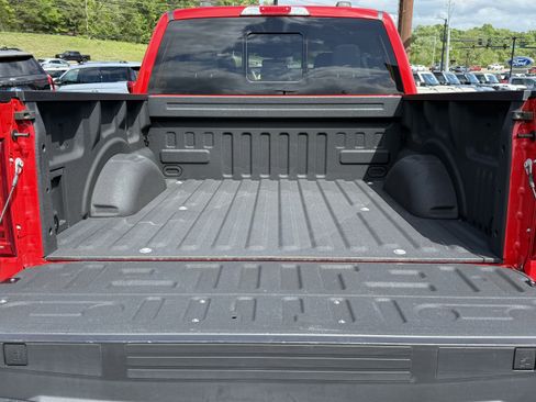 Used 2022 Ford F150 XLT w/ Equipment Group 302A High AWD/4WD image 9