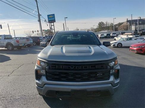 Used 2024 Chevrolet Silverado 1500 Custom image 2