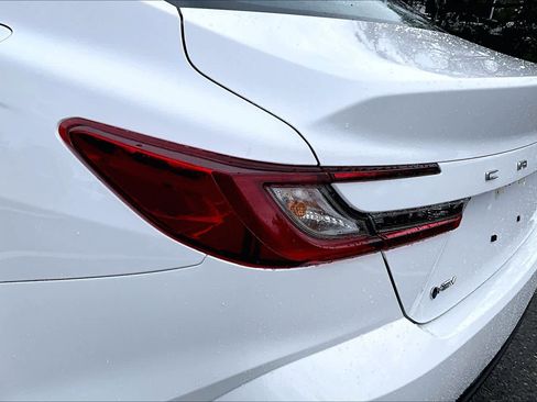 Certified 2025 Toyota Camry LE image 28