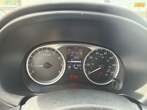 Used 2021 Nissan Kicks S FWD image 14