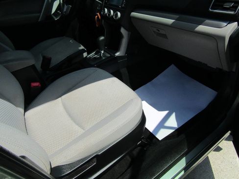 Used 2018 Subaru Forester 2.5i w/ Alloy Wheel Package image 18