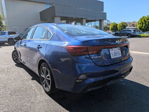 Used 2023 Kia Forte LXS FWD image 6