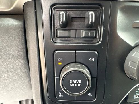 Used 2023 Ford F350 XLT w/ FX4 Off-Road Package AWD/4WD image 24