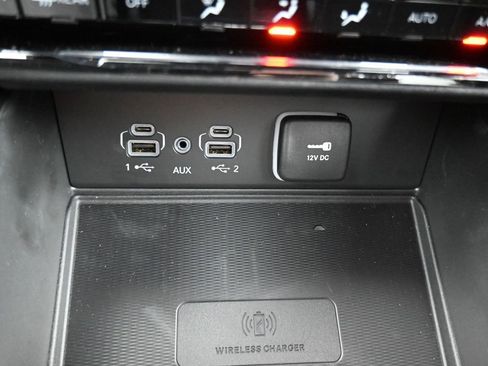 New 2025 Jeep Grand Cherokee L Altitude image 23