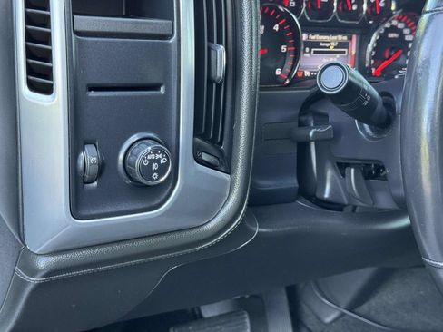 Used 2015 GMC Sierra 1500 SLE w/ SLE Value Package RWD image 9