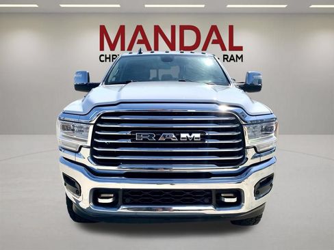 Used 2024 RAM 2500 Limited AWD/4WD image 2