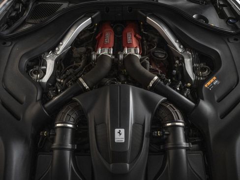 Used 2019 Ferrari Portofino image 61