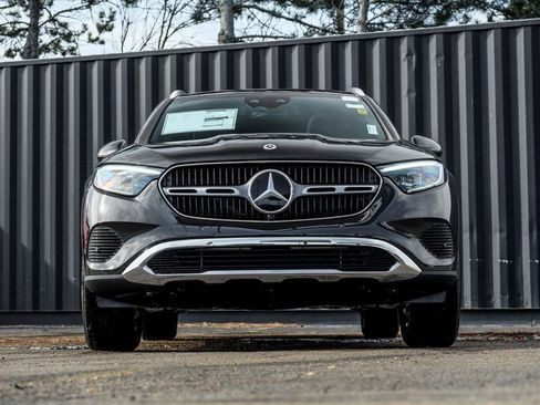 Used 2026 Mercedes-Benz GLC 300 4MATIC image 5