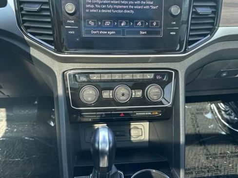 Used 2022 Volkswagen Atlas SEL AWD/4WD image 23