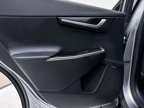 Used 2022 Kia EV6 Wind image 28