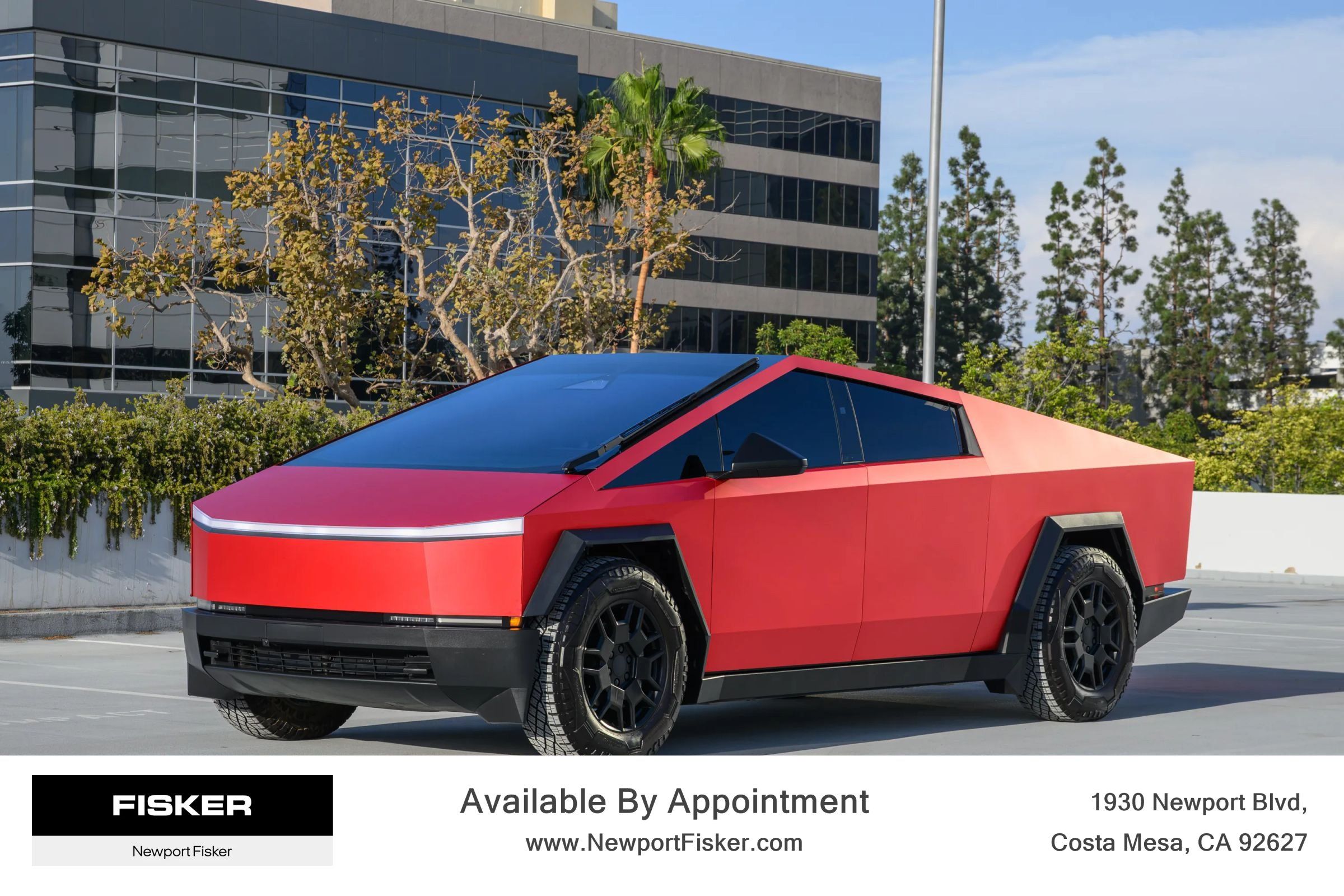 Used 2024 Tesla Cybertruck AWD Crew Cab image 3