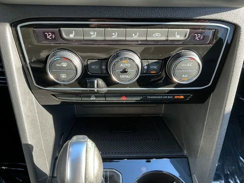 Certified 2023 Volkswagen Atlas SEL image 8