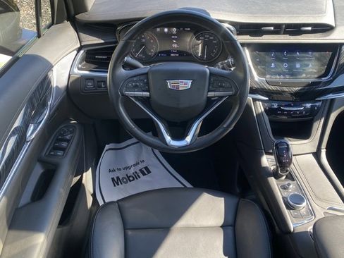Used 2023 Cadillac XT6 Premium Luxury w/ Technology Package image 38