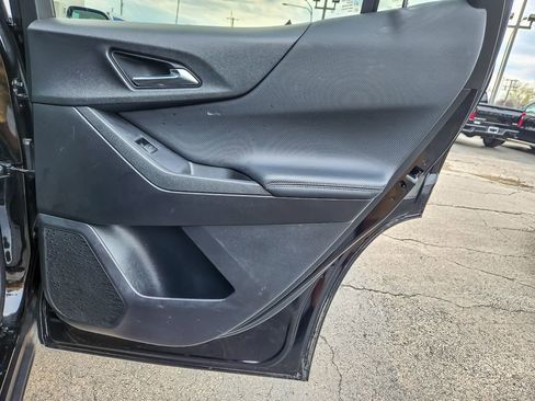 Used 2025 Chevrolet Equinox LT image 18