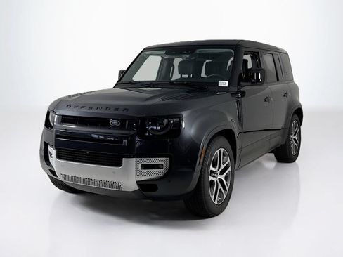 Used 2024 Land Rover Defender 110 SE AWD/4WD image 1