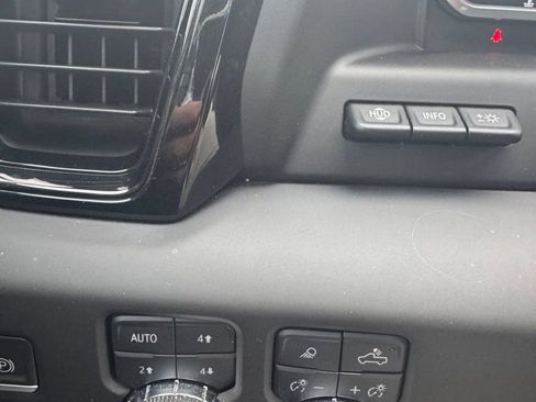 Certified 2023 GMC Sierra 1500 AT4 w/ Technology Package AWD/4WD image 20