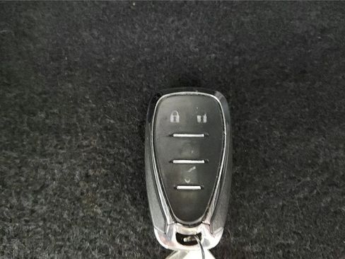 Used 2019 Chevrolet Equinox LT w/ Driver Convenience Package image 25